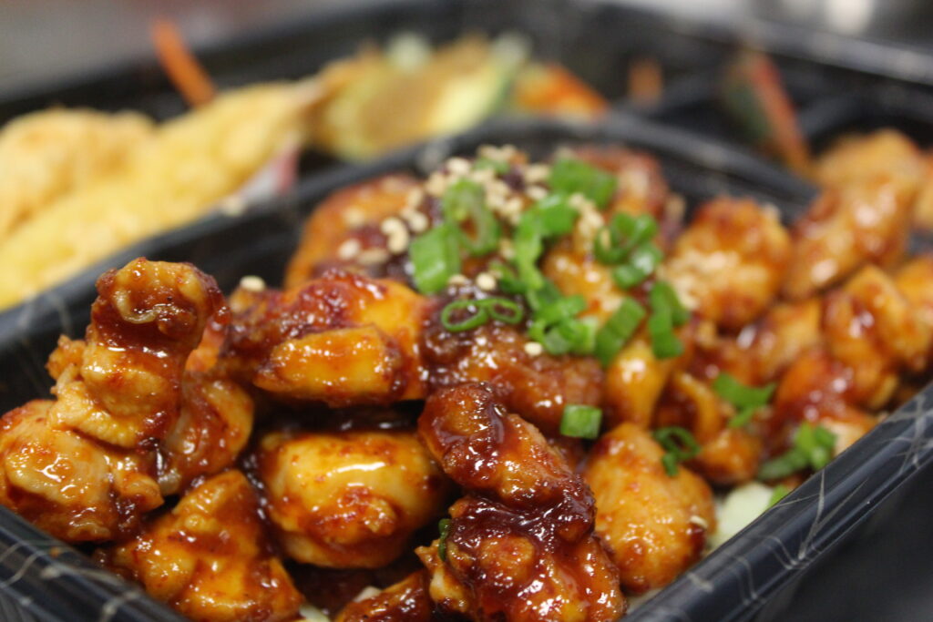 Spicy chicken bulgogi bento