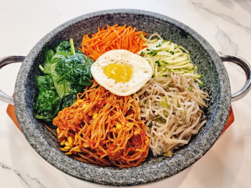 Veggie hotstone bibimbap