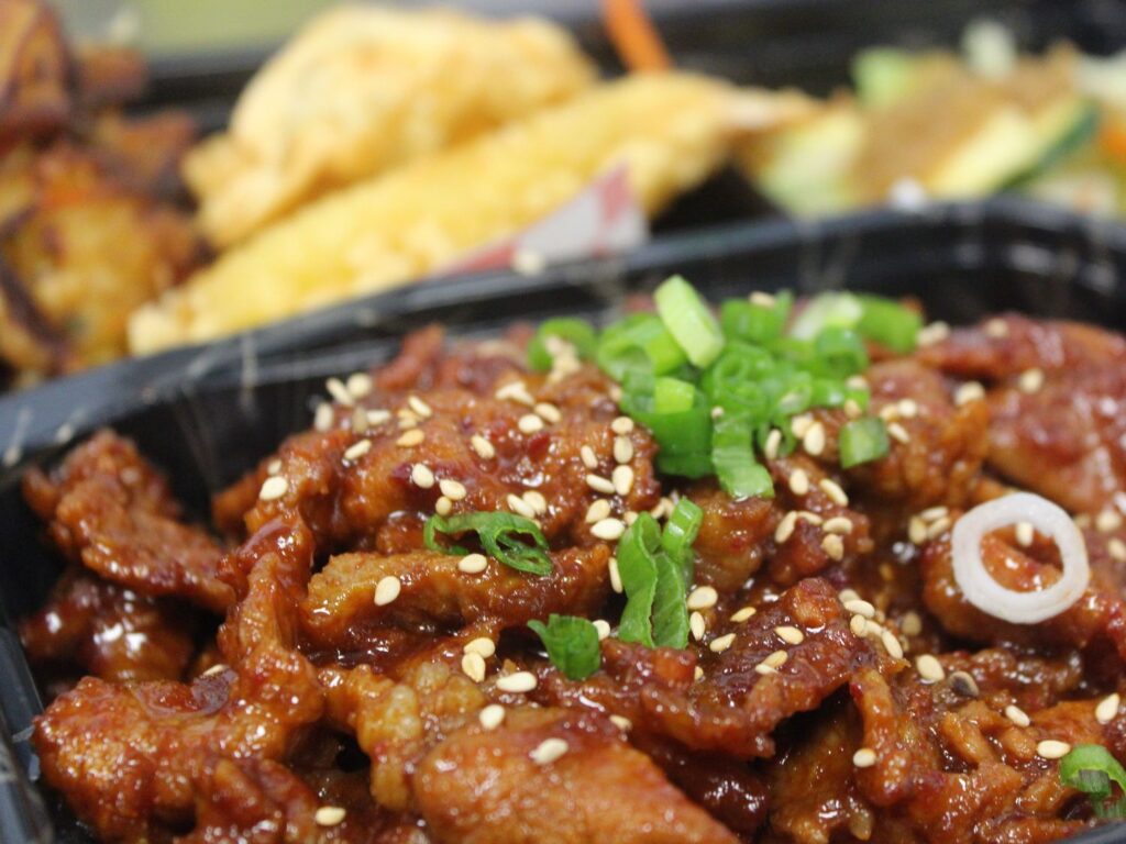Spicy pork bulgogi bento
